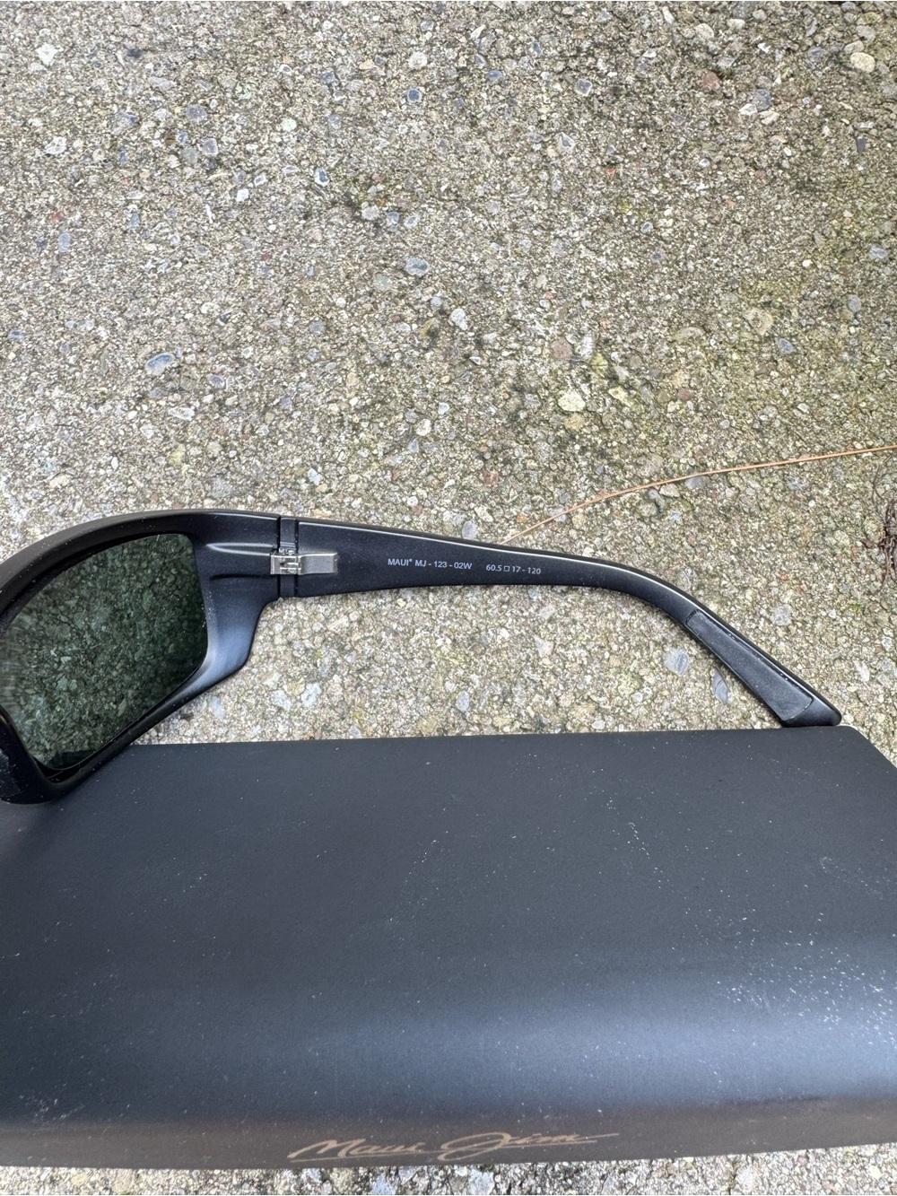 Maui Jim Black/Gray-blue Frame Sunglasses with Prescription Lenses - Picture 5 of 5